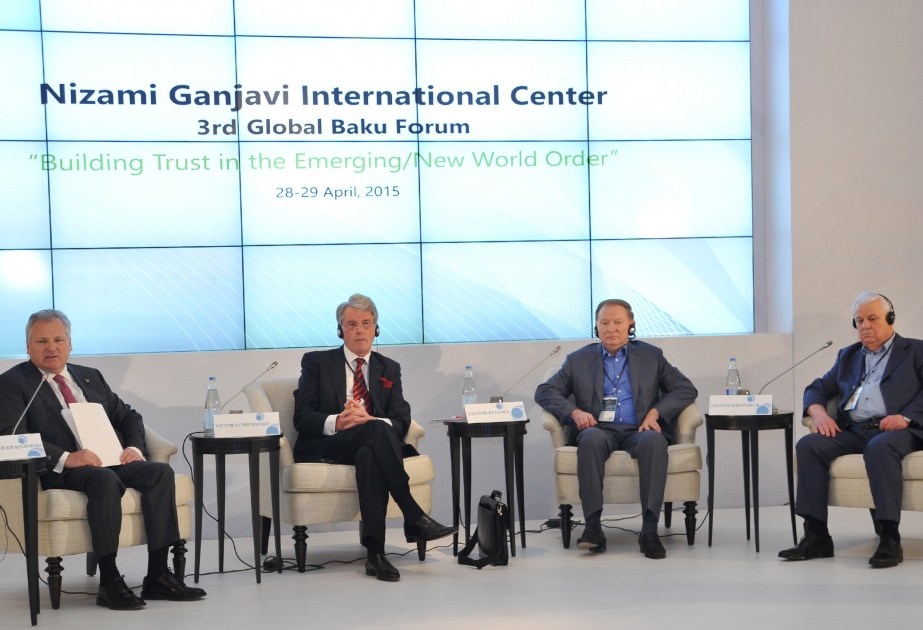 Les évaluations sur l'avenir de l'Ukraine débattues au Forum de Bakou VIDEO