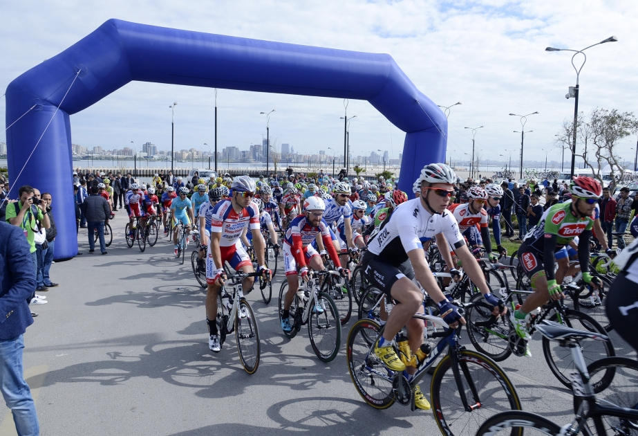 Radrennen “Tour d”Azerbaijan-2015” gestartet VIDEO