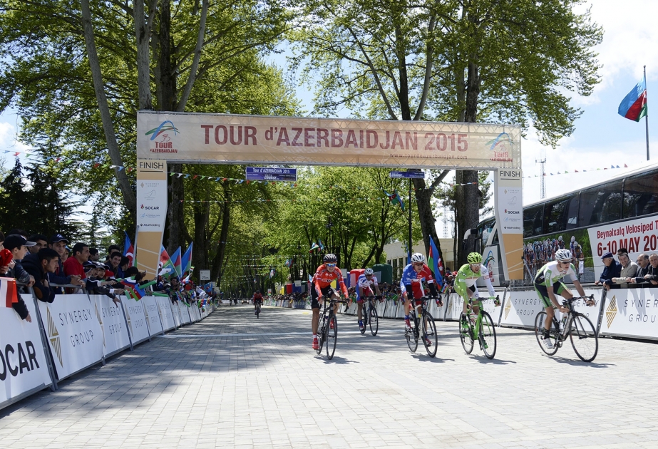 Zweite Etappe des Radrennens “Tour d'Azerbaijan-2015“ wurde gestartet