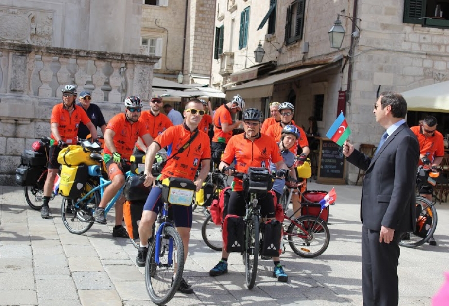 Члены хорватского велосипедного клуба Pedalinac отправились в Азербайджан