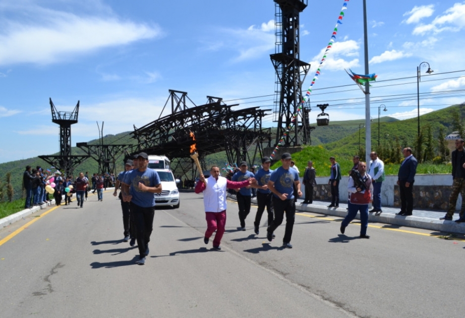 Fackel der ersten Europaspiele im Berglande Daschkasan VIDEO