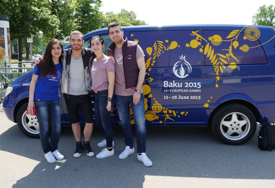 В Вене с интересом встретили автобус, пропагандирующий первые Европейские игры «Баку-2015»