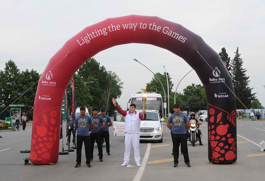 Baku-2015: Grandioses Feuerfestival in Mingachevir VIDEO
