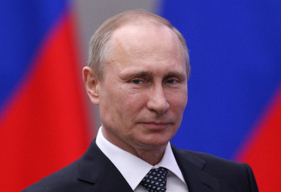 الرئيس الروسي فلاديمير بوتين يهنئ الرئيس إلهام علييف