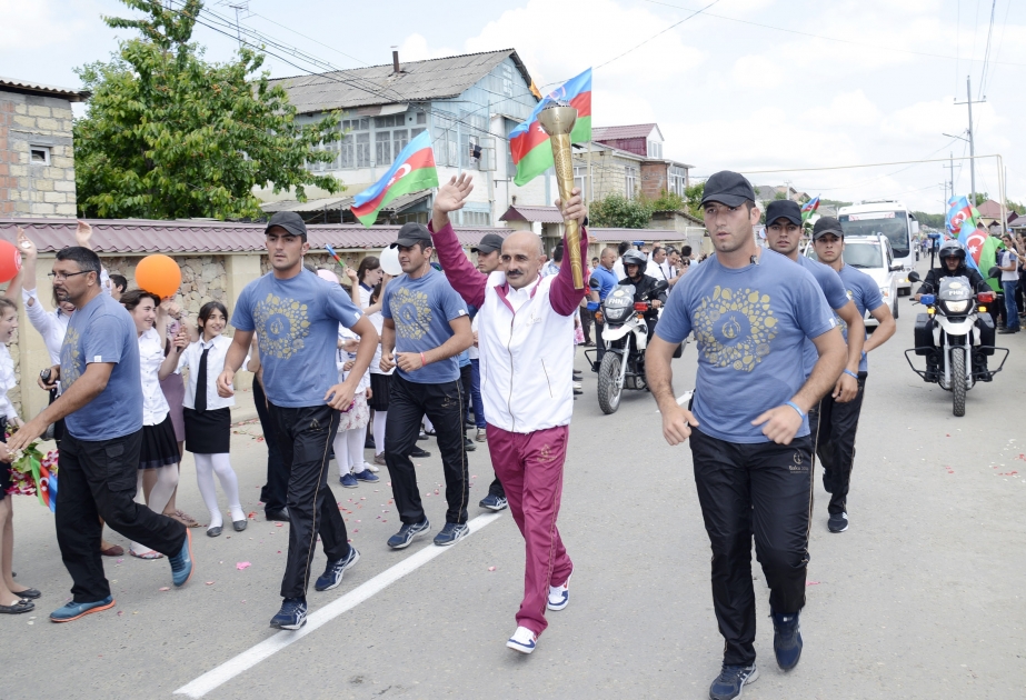 Fackel der ersten Europaspiele „Baku-2015“ hat das nördliche Tor des Landes erreicht VIDEO