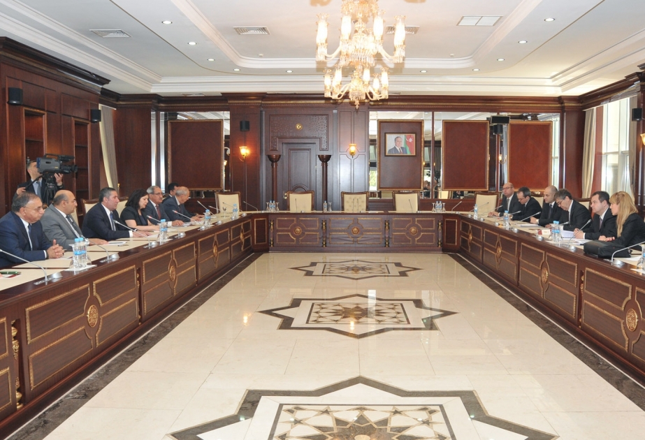 Действующий председатель ОБСЕ встретился с руководителями политических партий, представленных в Милли Меджлисе