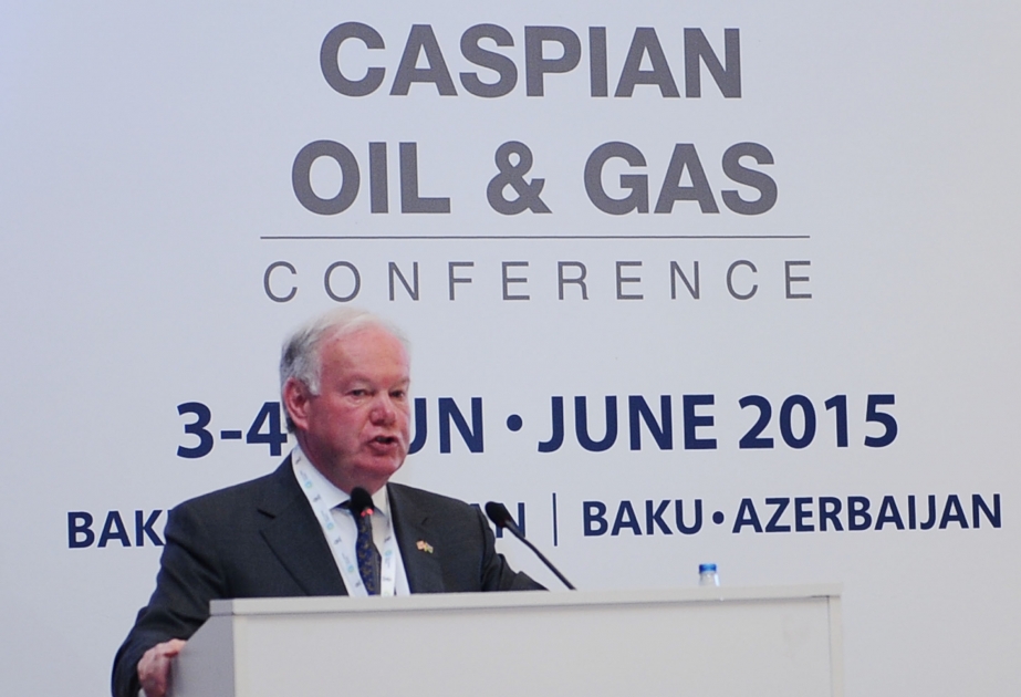 تشارلز هنري: ستصبح أذربيجان وتركمانستان دولتين رئيسيتين في تنفيذ خطة تنويع مصادر الطاقة في المنطقة