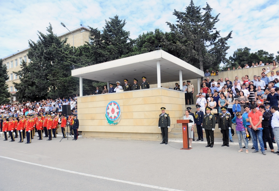 Cəmşid Naxçıvanski adına Hərbi Liseydə məzunların 43-cü buraxılışı münasibətilə təntənəli mərasim keçirilib