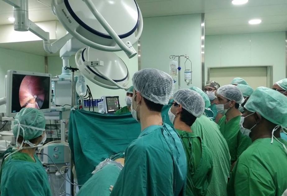 Azərbaycan Tibb Universitetində ilk dəfə prostat vəzin laporoskopik yolla əməliyyatı uğurla nəticələnib