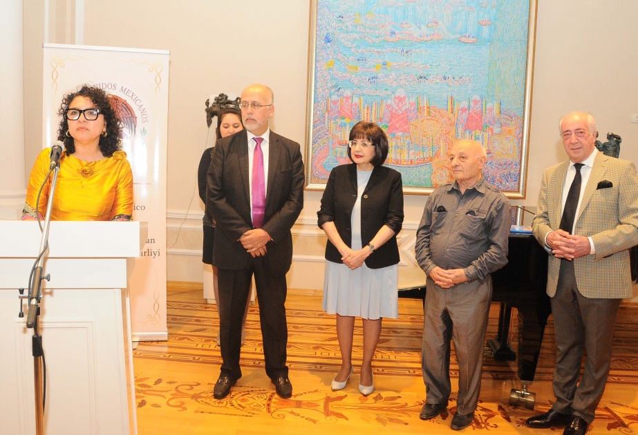 Mexican artist's "Symphony of Color" personal exhibition opens in Baku