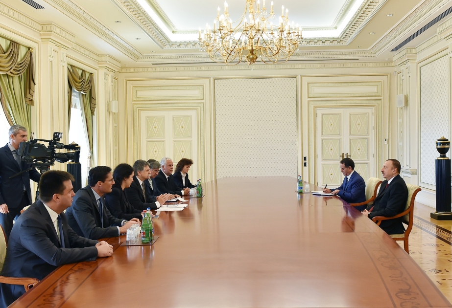 阿塞拜疆总统伊利哈姆•阿利耶夫会见以匈牙利国民议会主席为首的代表团