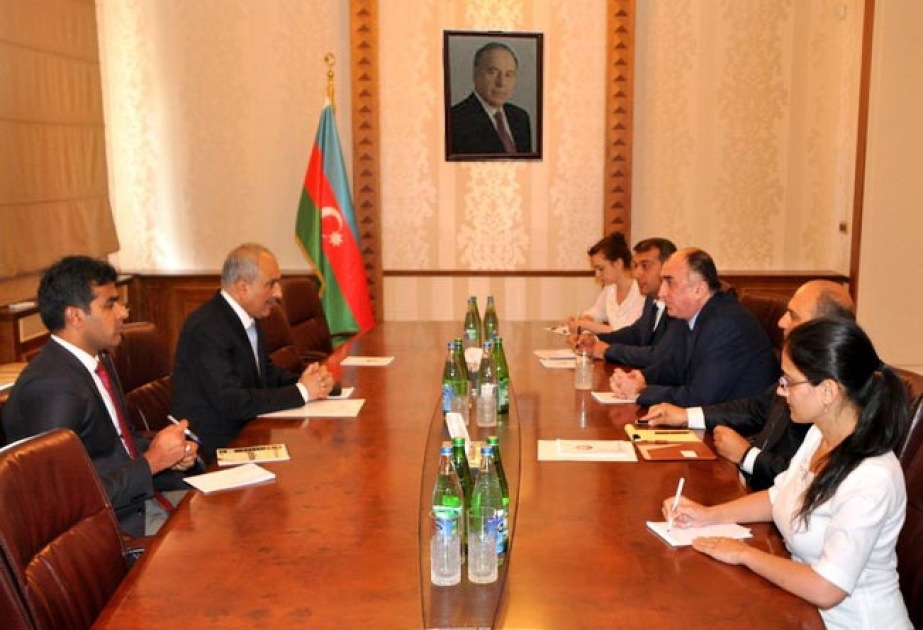 Azerbaijani FM meets Pakistani Ambassador