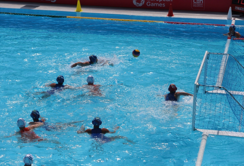 Les équipes qualifiées pour la demi-finale sont déterminées dans les épreuves de water-polo