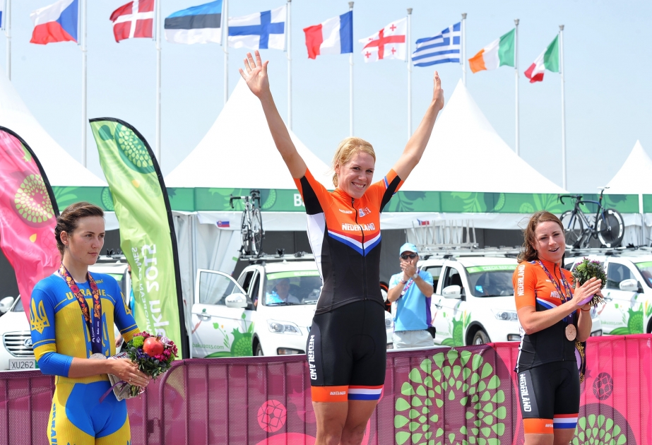 Women`s road cycling competition starts at Baku 2015