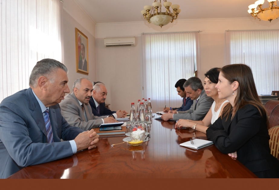 阿塞拜疆政府与世界银行探讨合作前景问题