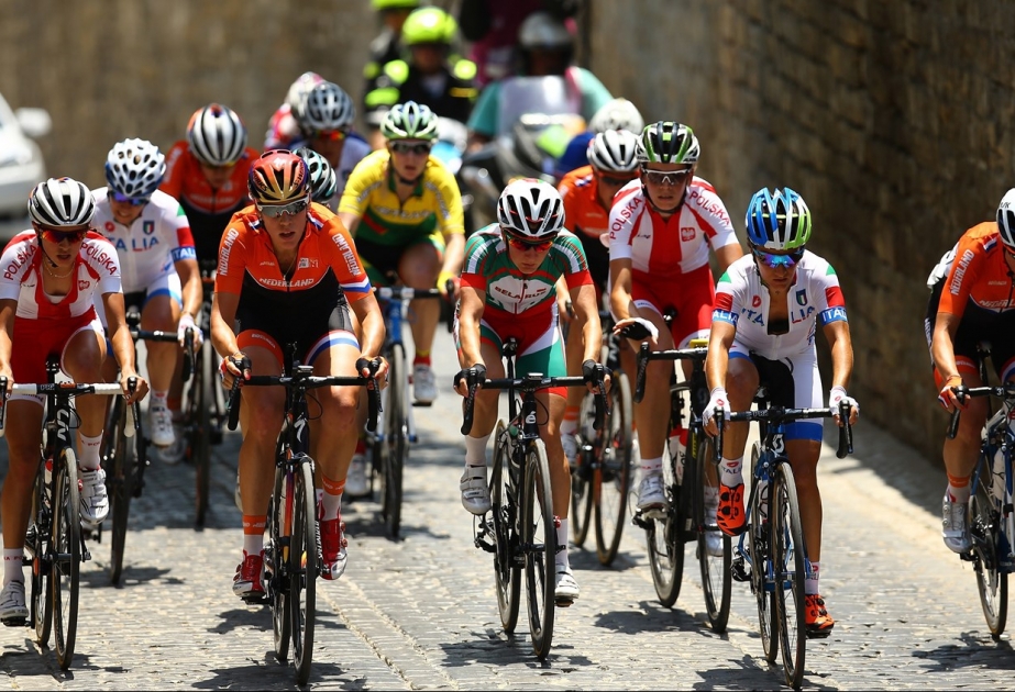 Amialiusik grabs gold in dramatic road race finale