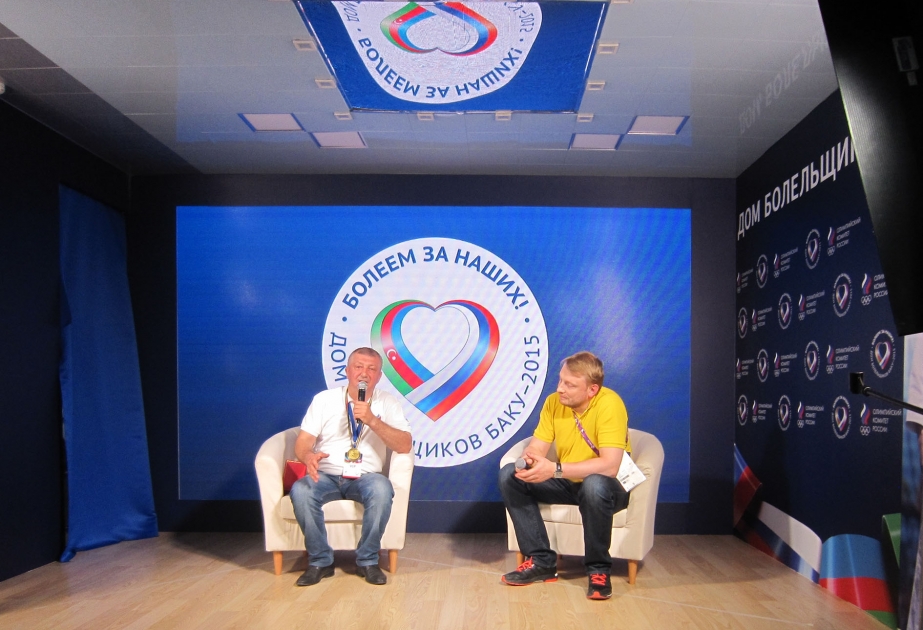 В Доме болельщиков состоялась встреча с первым олимпийским чемпионом Азербайджана Назимом Гусейновым