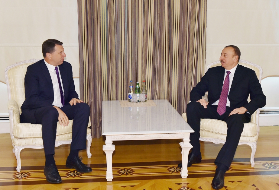 Treffen des aserbaidschanischen Präsidenten Ilham Aliyev mit dem Präsidenten von Lettland Raimonds Vējonis VIDEO