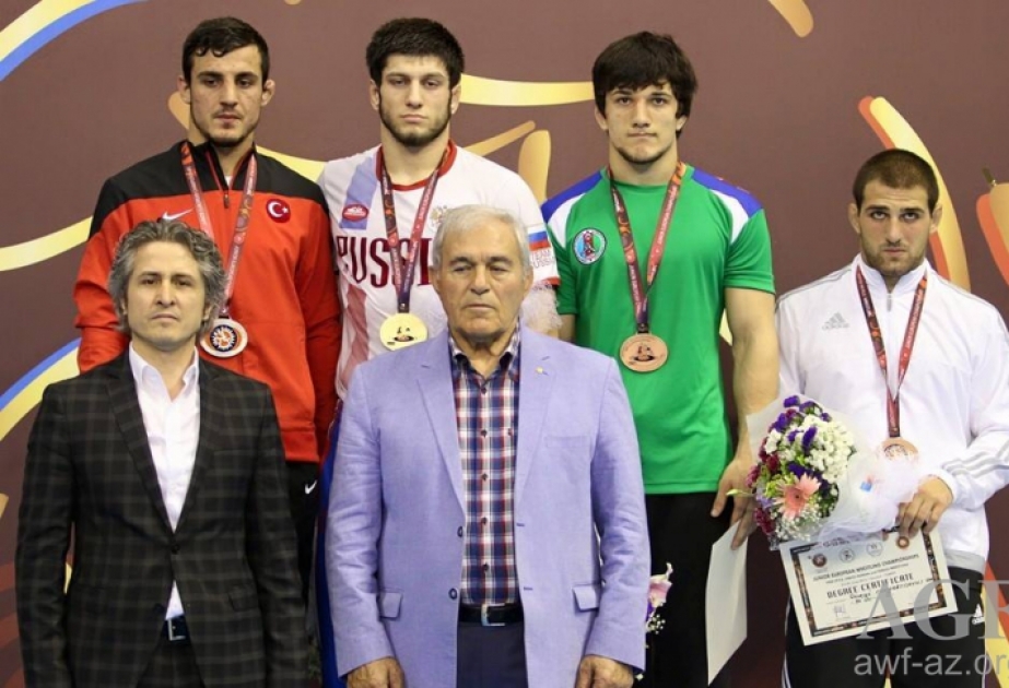 فوز رياضيي المصارعة الحرة الأذربيجانيين بأربع ميداليات في بطولة أوربا