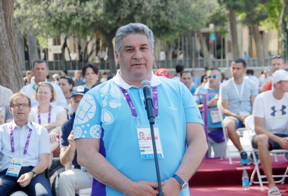 Unikale Sportwettkämpfe in der Mitte von Baku VIDEO