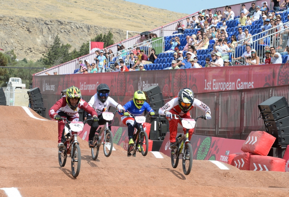 Велогонщики в дисциплине BMX определили финалистов