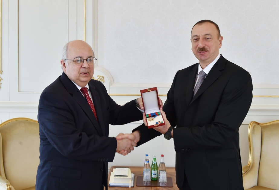 Präsident Ilham Aliyev hat den Co-Vorsitzenden des Internationalen Nizami Ganjavi Zentrums Ismail Serageldin empfangen VIDEO