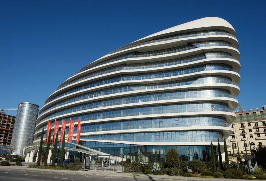 Bürogebäude von Baku White City für den Preis World Architecture Festival nominiert