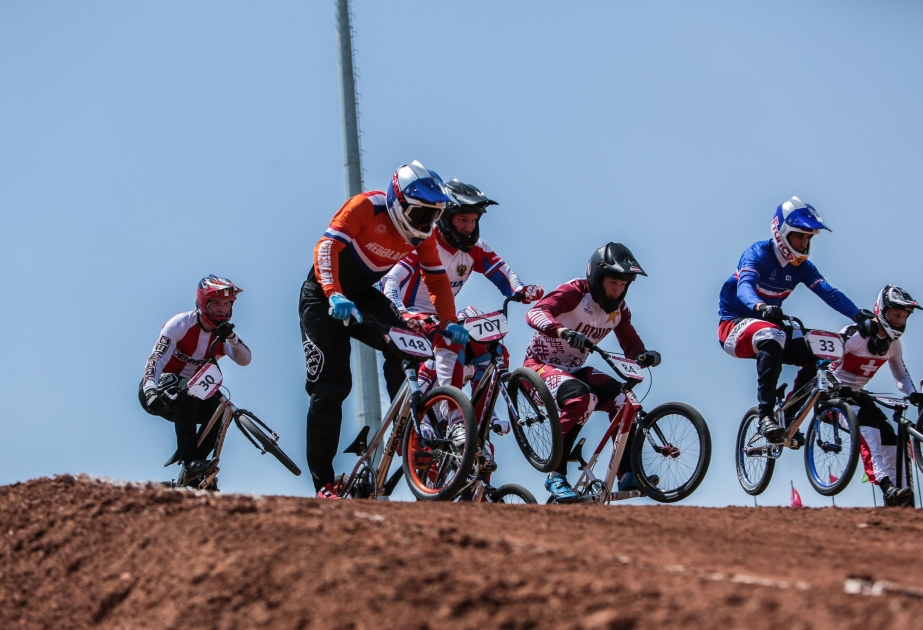 Les médaillés des épreuves de BMX sont déterminés