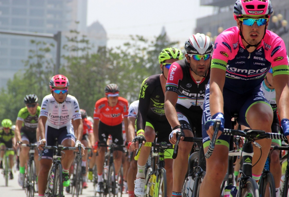 سباق الدراجات الهوائية “Tour de Qinghai Lake” تتواصل بالصين