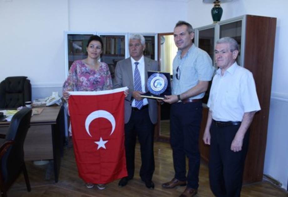 Beziehungen zwischen der Osmangazi Universität von Türkei und Institut für Volkskunde erweitern sich