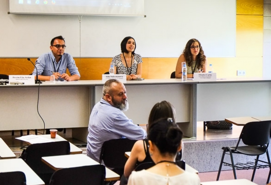 Lehrer der Aserbaidschanischen Sprachuniversität haben am internationalen Symposium teilgenommen 
