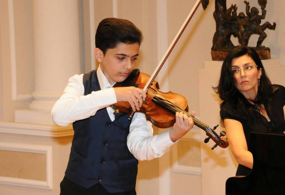 Azerbaijani 6xh-grade pupil wins "Grand Prize Virtuoso" contest in Vienna