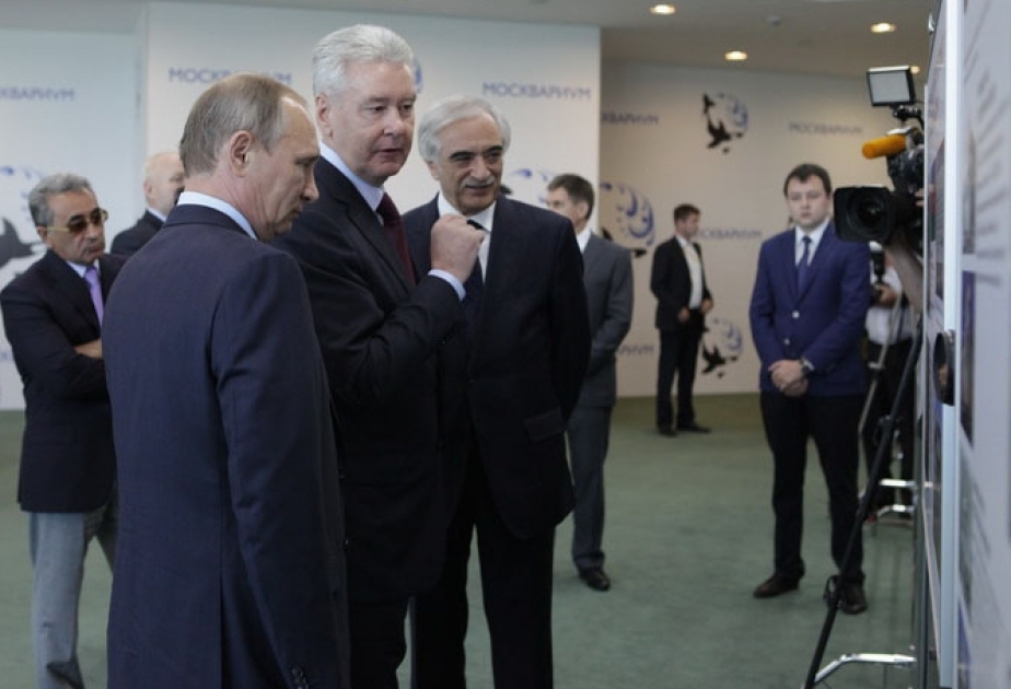 Russian President Vladimir Putin visits Azerbaijan's center at VDNKh