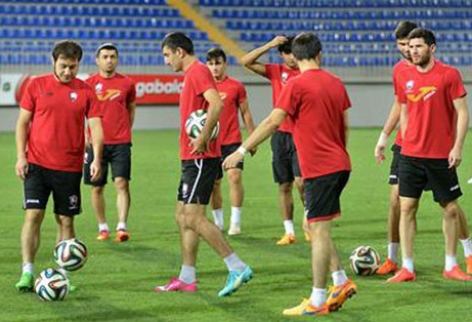 مقابلة فريقي "غابالا" وأبولون" لقبرص في مباريات دوري أوروبا للاتحاد الأوروبي لكرة القدم