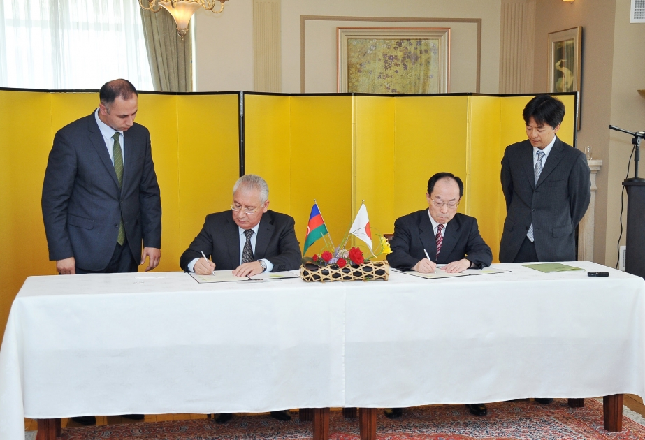 Regierungen Aserbaidschans und Japans unterzeichnen Dokumente über Förderung der wirtschaftlichen und sozialen Entwicklung