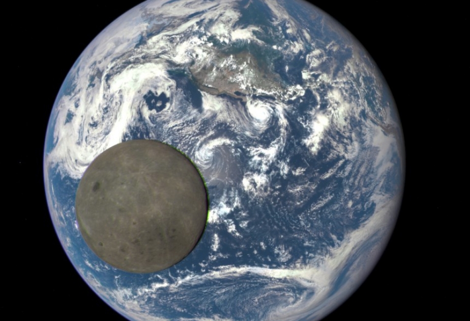 Der Mond zeigt der Erde immer eine Seite