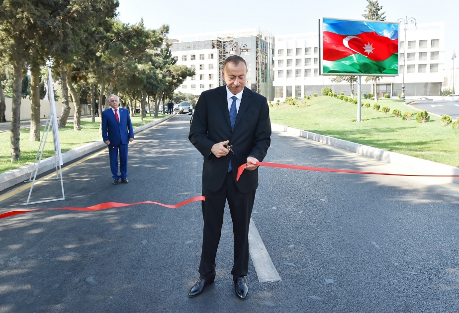 Pishavary-, Dschavadkhan-und Hussein Seyidzadehstraßen in Baku sind nach Rekonstruktionsarbeiten erneut zur Nutzung überlassen VIDEO