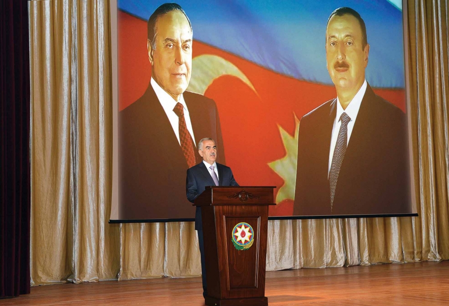 Naxçıvanda ali məktəblərə qəbul imtahanlarında yüksək bal toplamış tələbələrlə görüş keçirilib