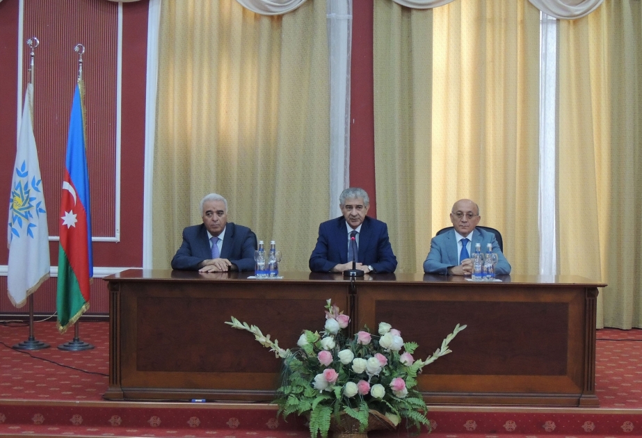 YAP Mərkəzi Seçki Qərargahı parlament seçkilərinə hazırlıqla əlaqədar Yevlaxda regional müşavirə keçirib