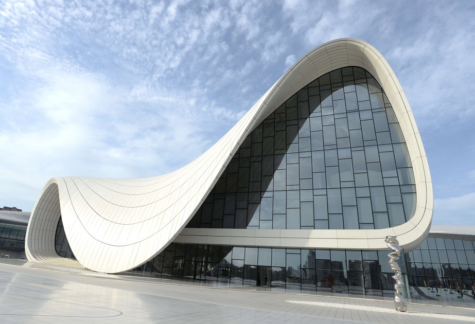 Point of View by renowned sculptor Tony Cragg in permanent exhibition of Heydar Aliyev Center VIDEO