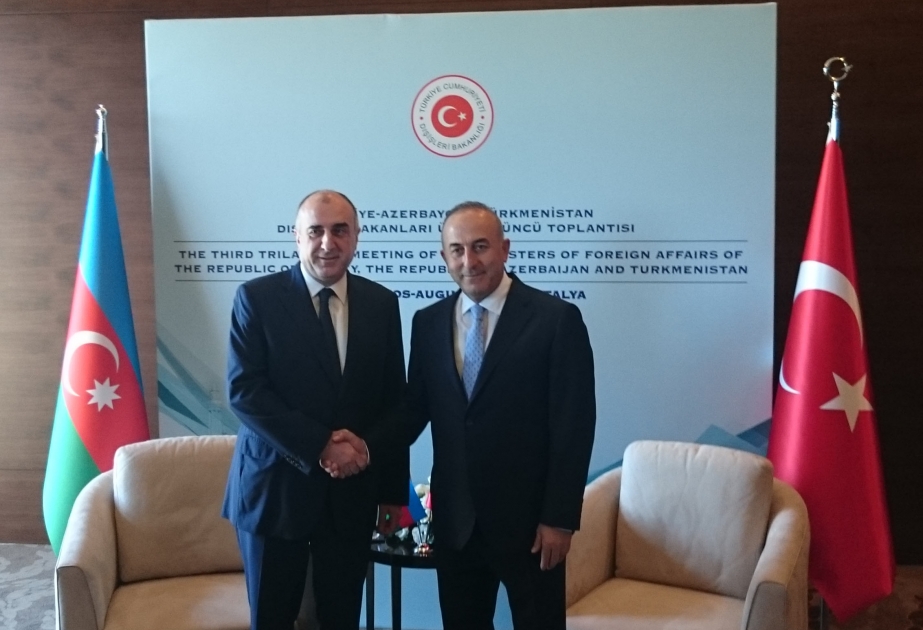 Azerbaijani, Turkish FMs meet in Antalya
