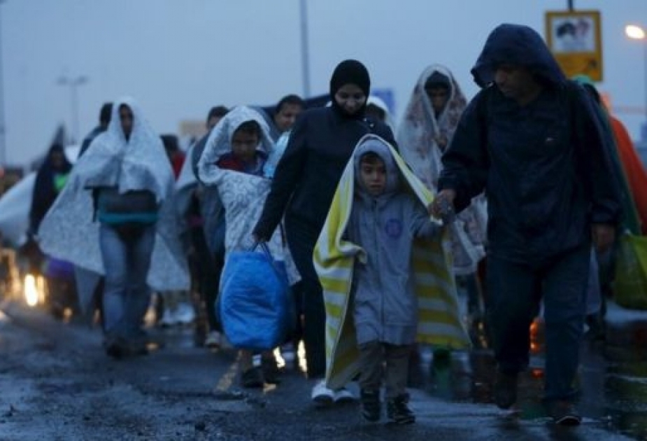 Migrants Cross Austria Border From Hungary