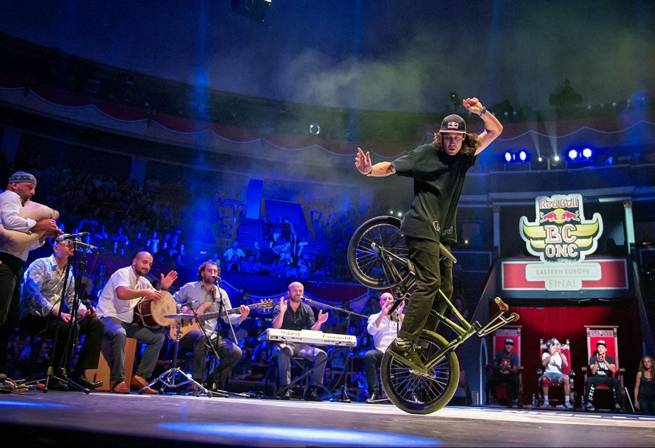 Азербайджанский би-бой участвовал на Red Bull BC One Eastern Europe Final