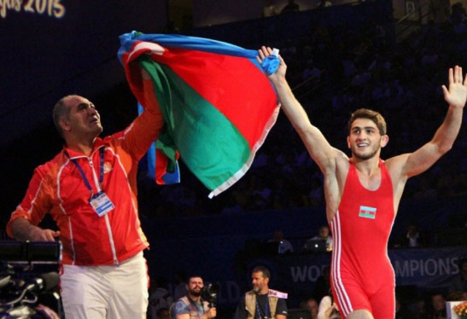 Le lutteur azerbaïdjanais Hadji Aliyev est double champion du monde VIDEO