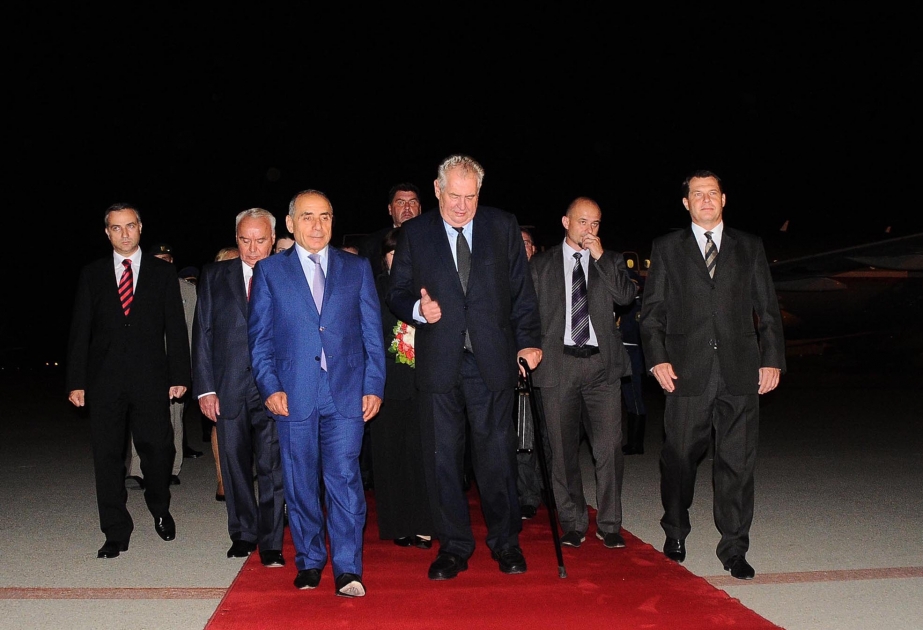 Präsident der Tschechischen Republik Miloš Zeman ist zu einem offiziellen Besuch in Aserbaidschan angekommen