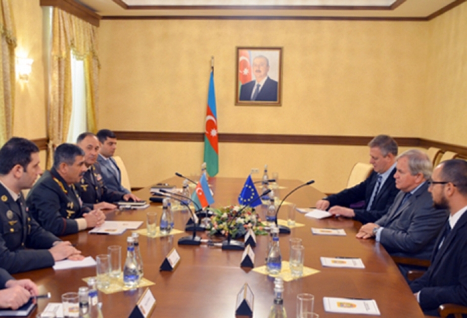 Azerbaijani Defence Minister meets PACE rapporteur