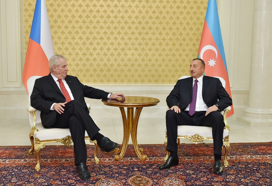 Treffen des Präsidenten von Aserbaidschan Ilham Aliyev mit seinem tschechischen Amtskollegen Miloš Zeman VIDEO