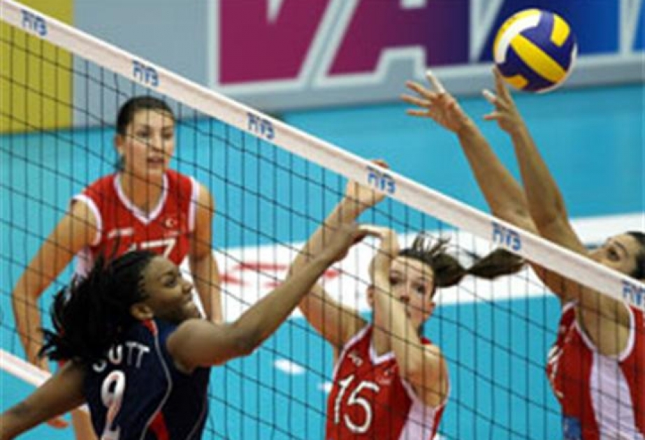 Voleybol üzrə Azərbaycan millisi Polşa yığmasına qalib gəlib