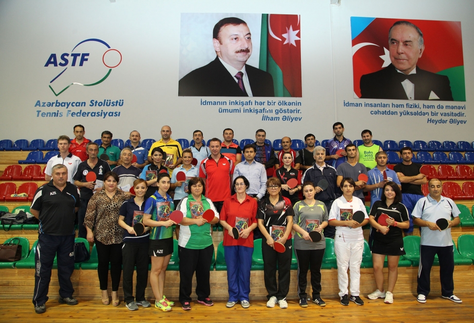 Stolüstü tennis məşqçiləri üçün seminar olub