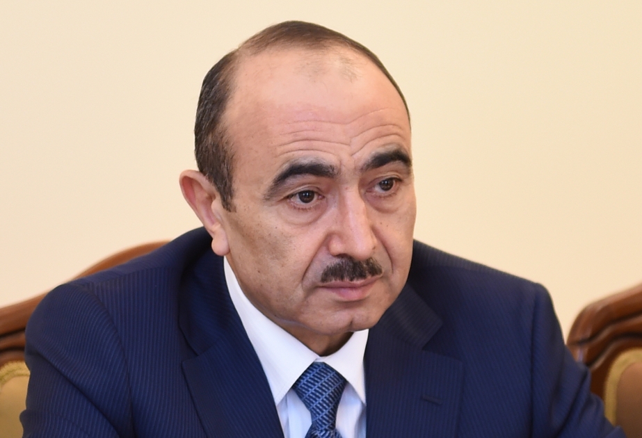 Ali Hasanov: Die Anhaltung von einigen ausländischen Medienvertretern in den letzten Tagen ist darauf gezielt, sie einfach zu verweisen, ihre Aktivitäten auf den Gesetzen von Aserbaidschan aufzubauen
